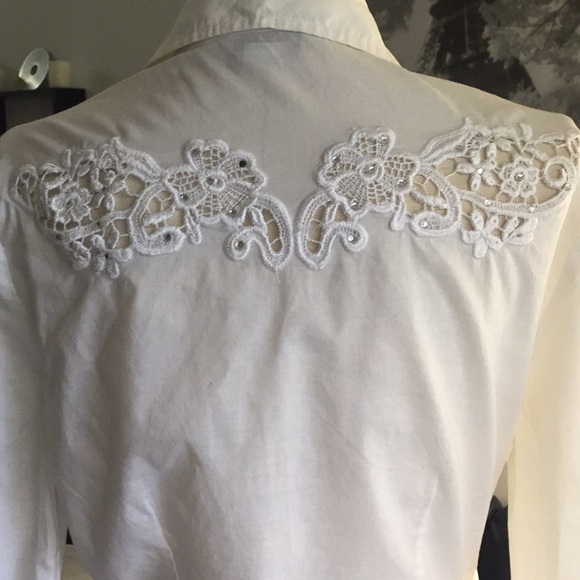 Guess Button Down Shirt. Long sleeves Size SP - Picture 3 of 8